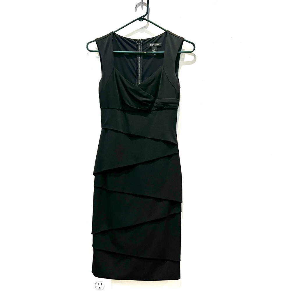 WHITE HOUSE BLACK MARKET DRESS
